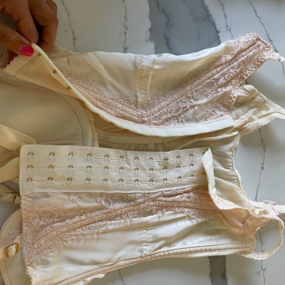 Agent Provocateur satin lace corset and panties - Picture 8 of 8